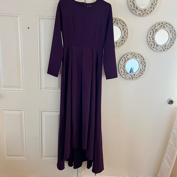 Long purple dress - Picture 3 of 3